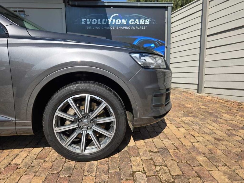 Audi Q7 - Evolution Cars - Image 19