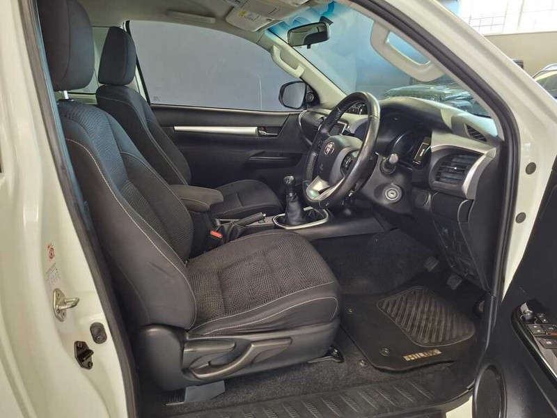 Toyota Hilux - Cargen Auto - Image 12