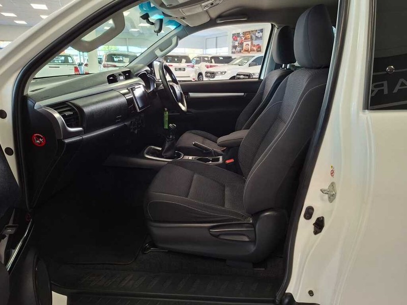 Toyota Hilux - Cargen Auto - Image 8