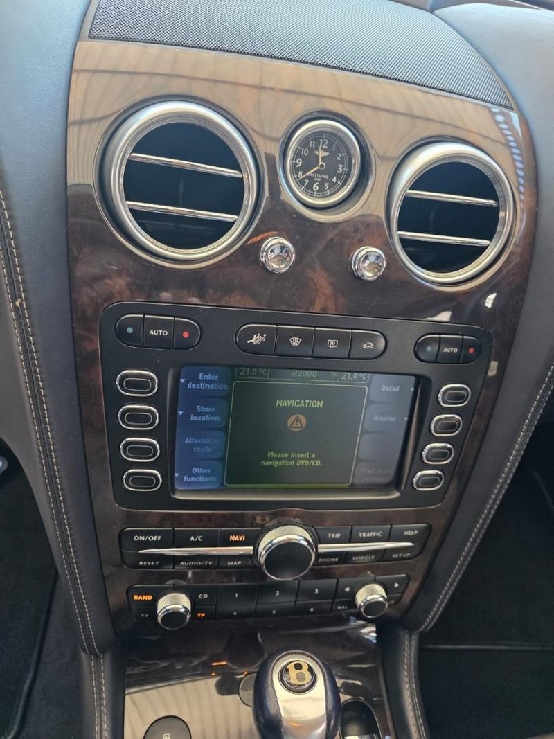 Bentley Continental - Mitsubishi Rivonia - Image 18