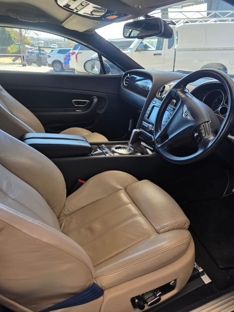 Bentley Continental - Mitsubishi Rivonia - Image 21