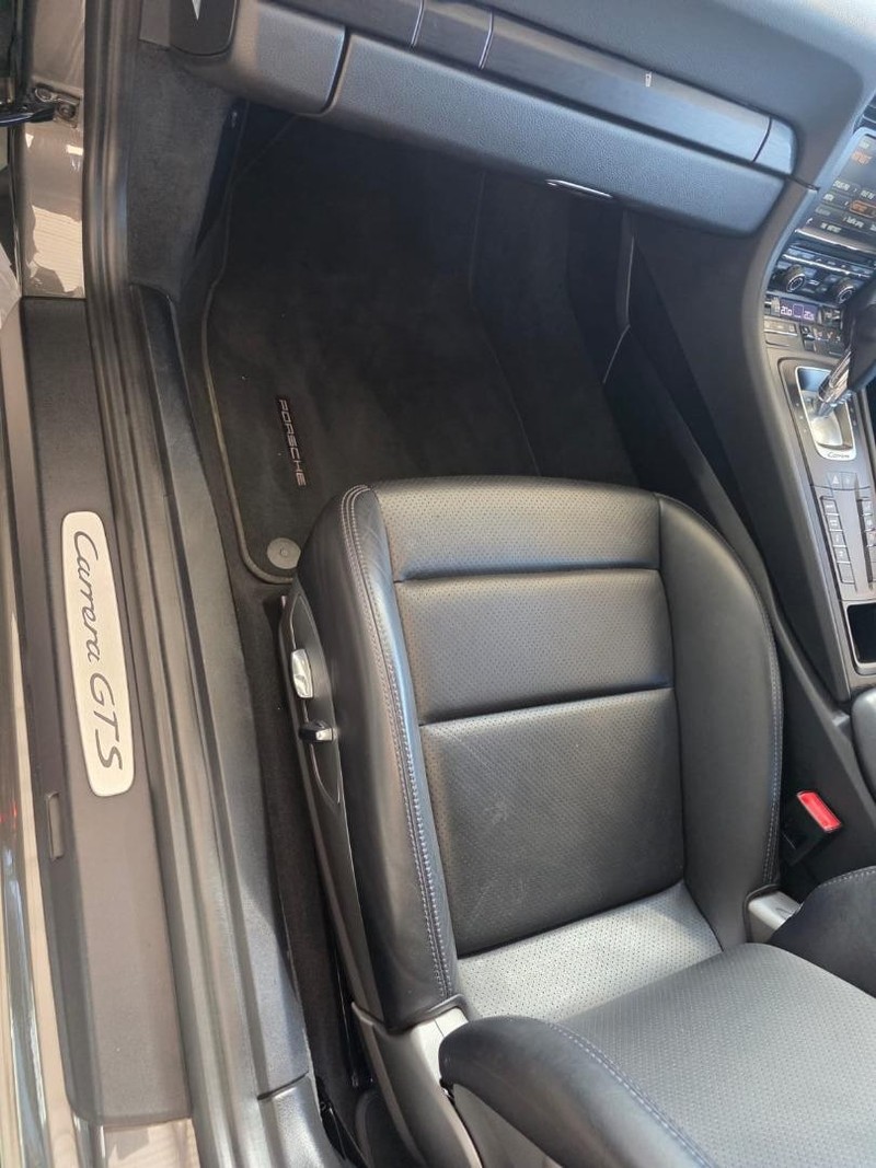 Porsche 911 - Mitsubishi Rivonia - Image 25