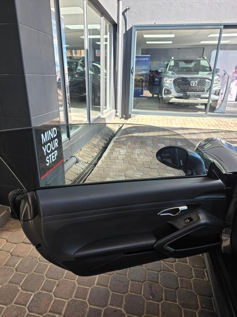 Porsche 911 - Mitsubishi Rivonia - Image 26