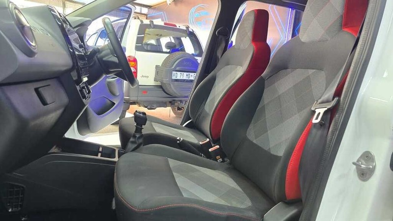 Renault KWID - G.I.G Motors - Image 13