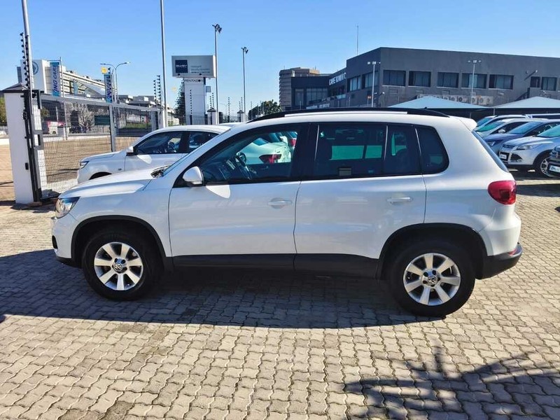 Volkswagen Tiguan - King Cars Bellville/Vredekloof - Image 4