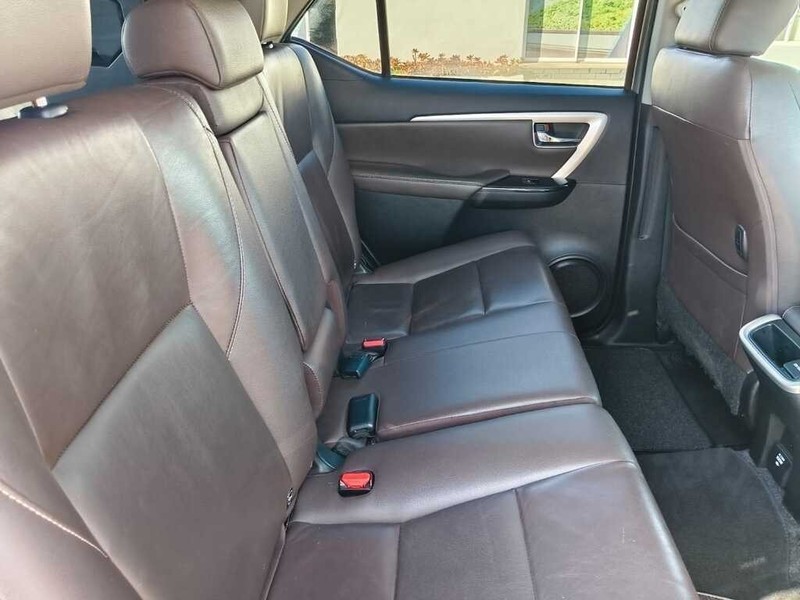 Toyota Fortuner - King Cars Bellville/Vredekloof - Image 11