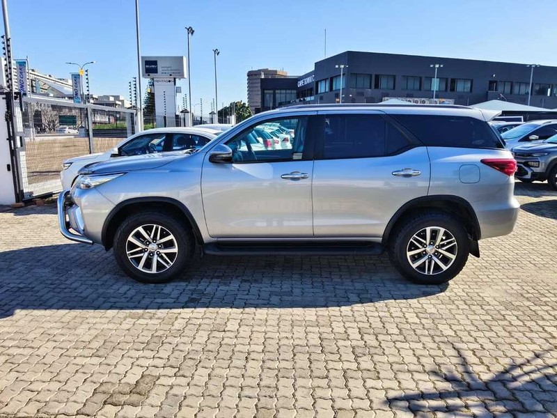 Toyota Fortuner - King Cars Bellville/Vredekloof - Image 4