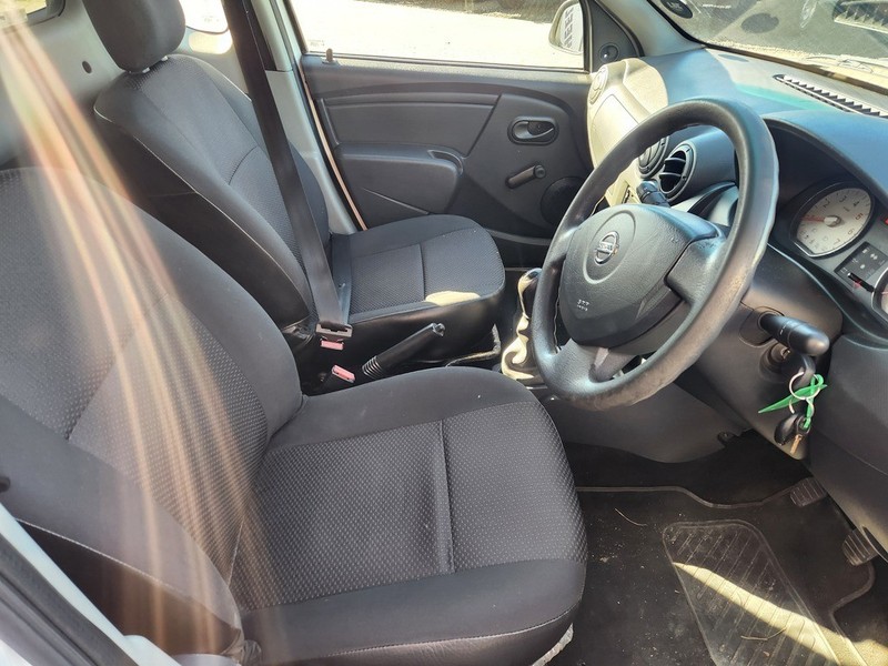 Nissan NP200 - WHEELSPOT - Image 4