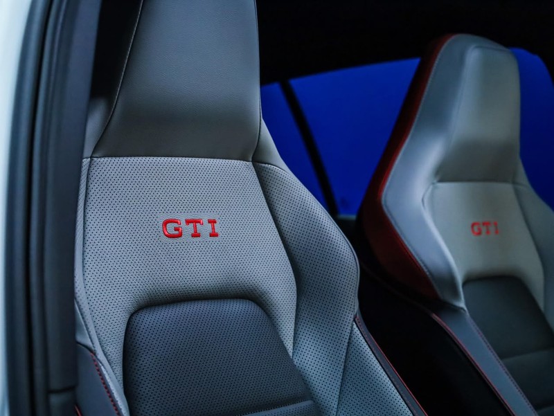 Volkswagen Golf - Hatfield VW Bryanston - Image 9