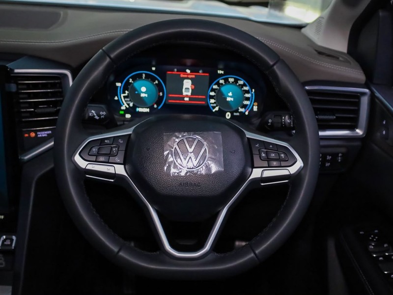 Volkswagen Amarok - Hatfield VW Bryanston - Image 10