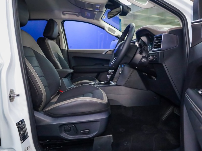 Volkswagen Amarok - Hatfield VW Bryanston - Image 6