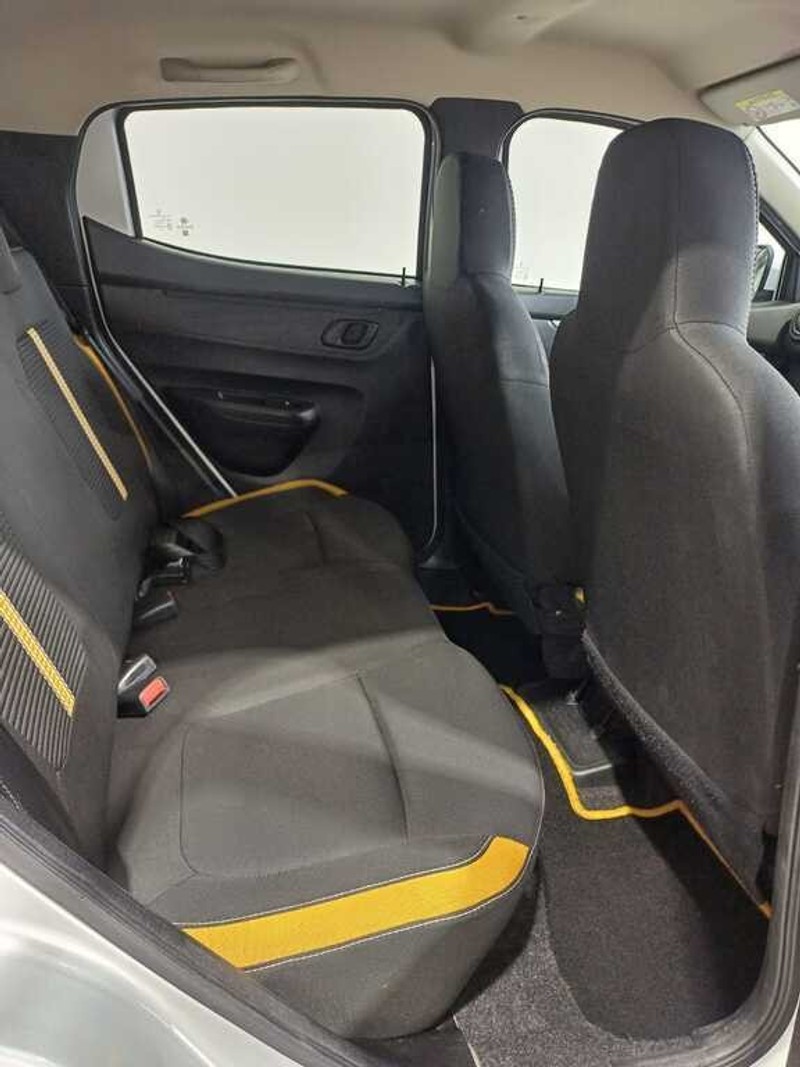 Renault KWID - Auto Investments Paarl - Image 6