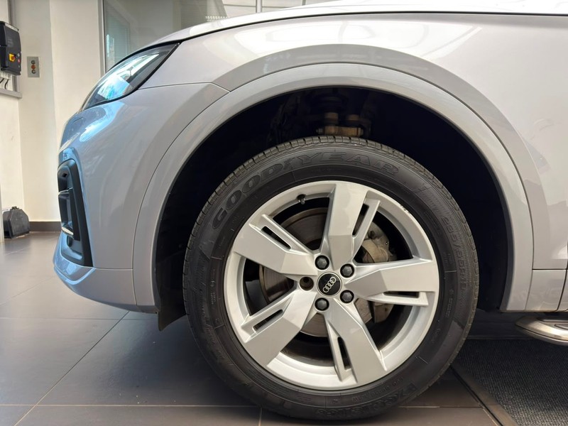 Audi Q5 - Audi Centre Braamfontein - Image 22