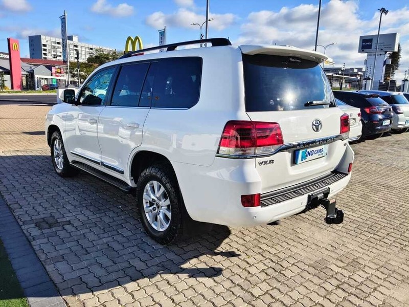 Toyota Land Cruiser - King Cars Bellville/Vredekloof - Image 5