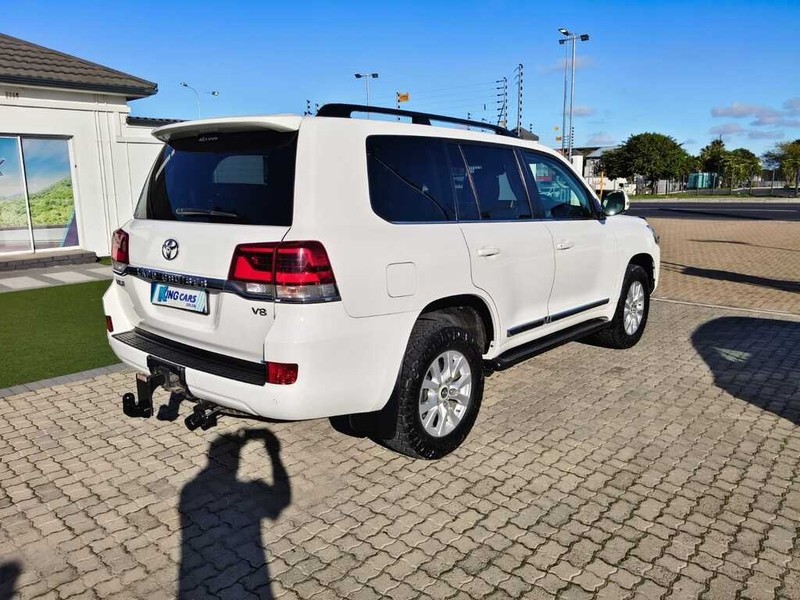Toyota Land Cruiser - King Cars Bellville/Vredekloof - Image 7