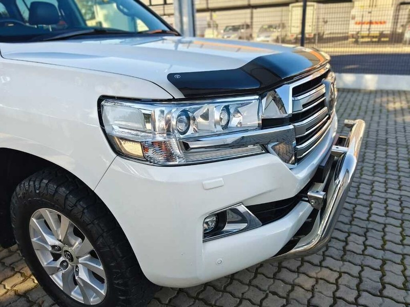 Toyota Land Cruiser - King Cars Bellville/Vredekloof - Image 18