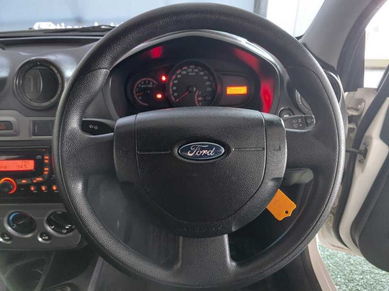 Ford Figo - Stiaan Autos (Pty) Ltd - Image 12