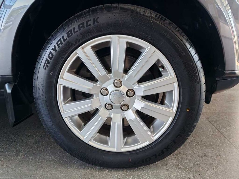 Land Rover Discovery - Auto Investments Hatfield - Image 6