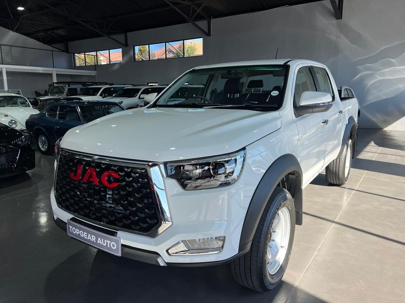JAC T8 Double Cab - Top Gear Auto - Image 1