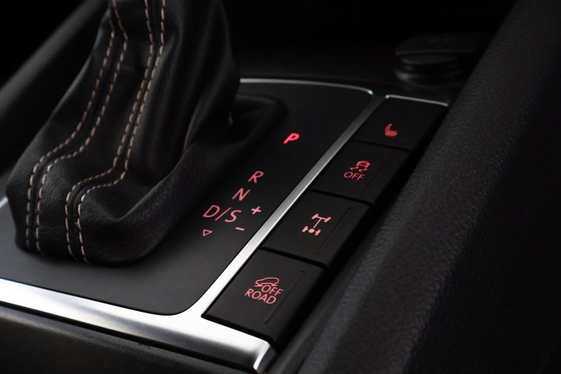 Volkswagen Amarok - Audi Centre Hatfield - Image 22