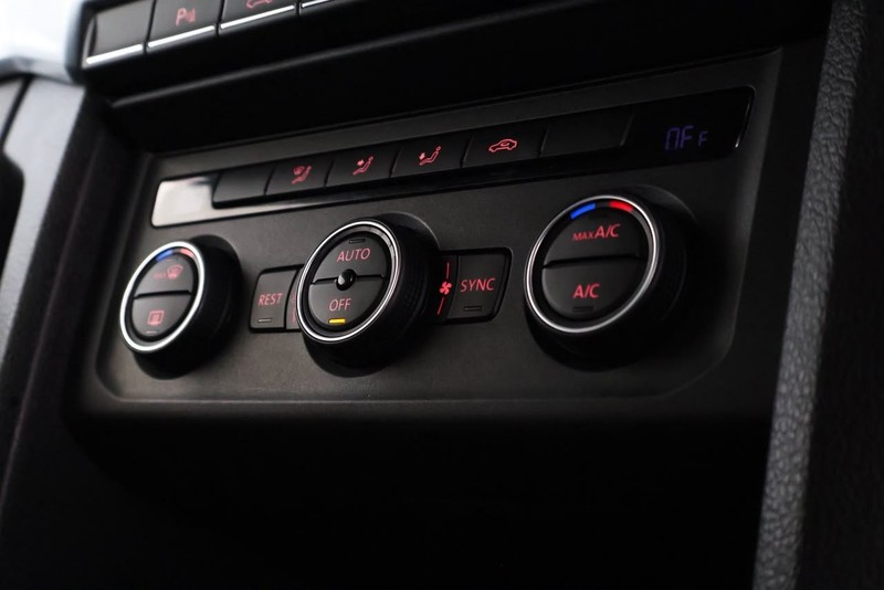 Volkswagen Amarok - Audi Centre Hatfield - Image 18