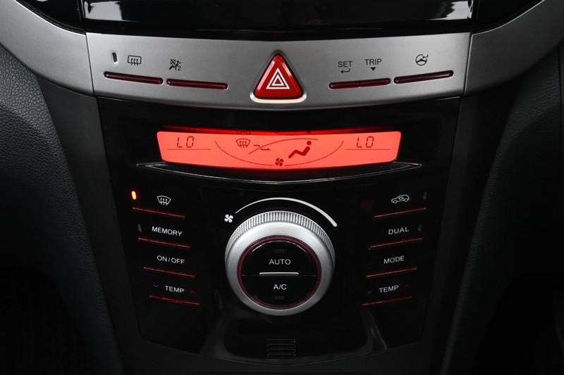 Mahindra XUV300 - Mahindra East Rand - Image 16