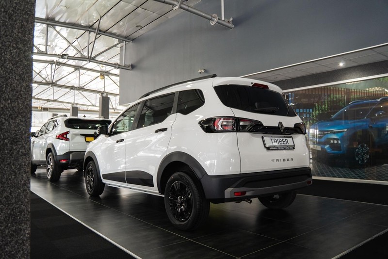 Renault Triber - Renault Bruma - Image 2