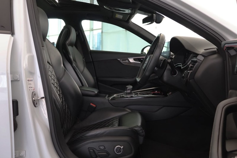 Audi S4 - Audi Centre Hatfield - Image 21