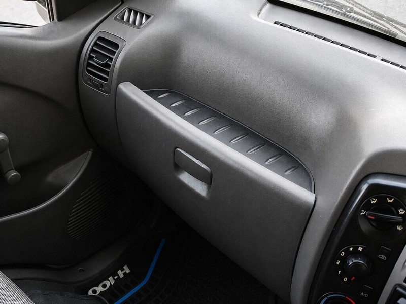 Hyundai H-100 - Authentique Autos - Image 12