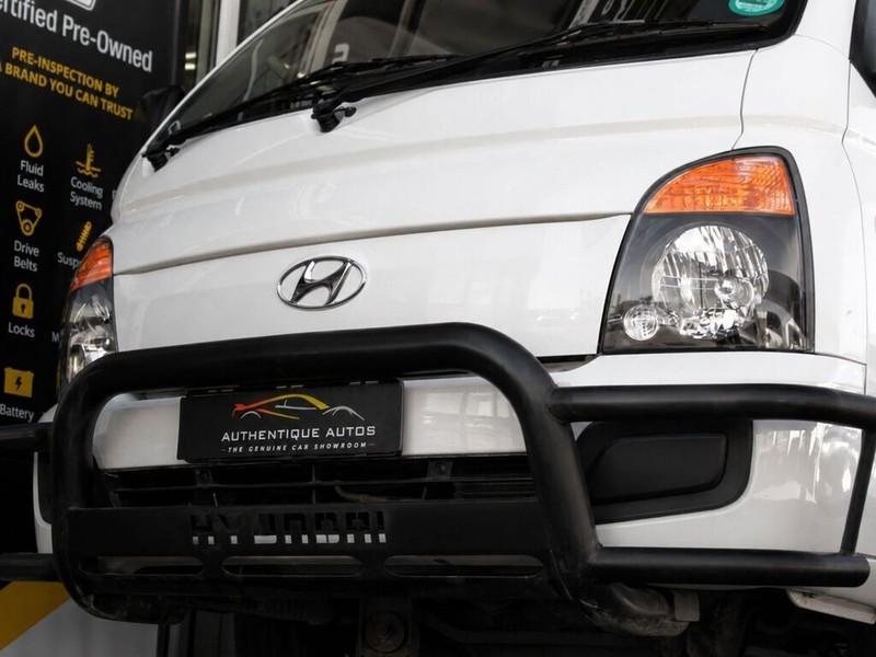 Hyundai H-100 - Authentique Autos - Image 16