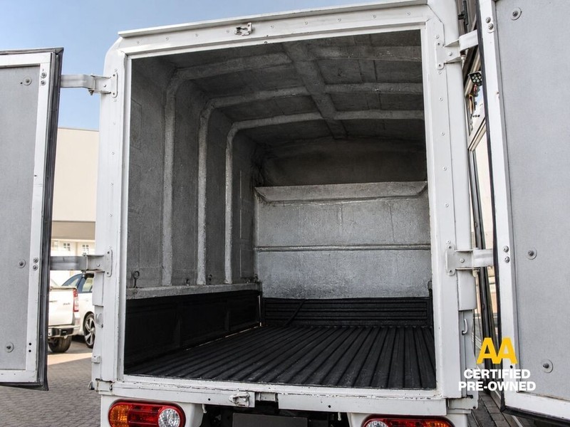 Hyundai H-100 - Authentique Autos - Image 5