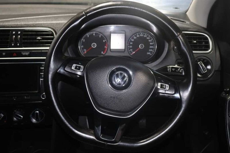 Volkswagen Polo - Bluebird Motors - Image 9