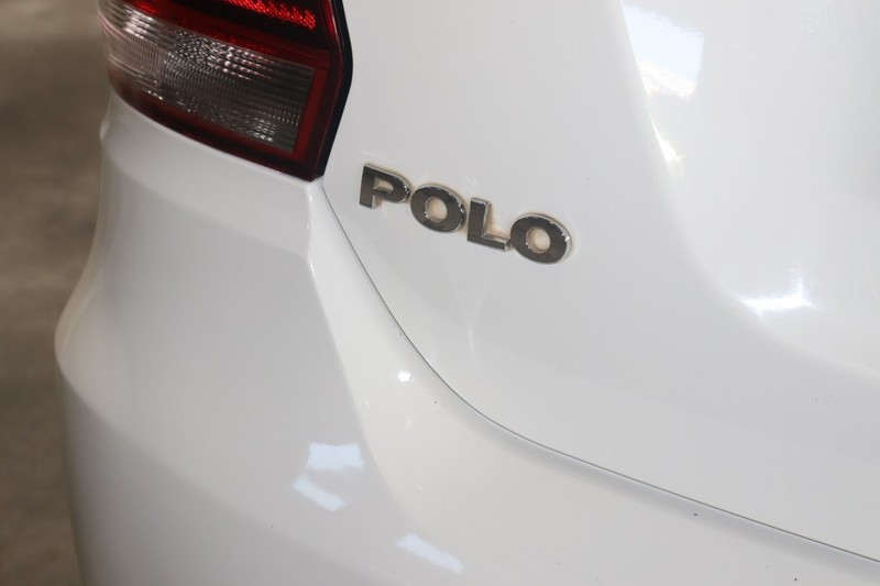 Volkswagen Polo - Bluebird Motors - Image 12