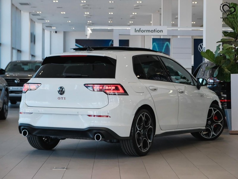 Volkswagen Golf - Hatfield VW Melrose Arch - Image 20