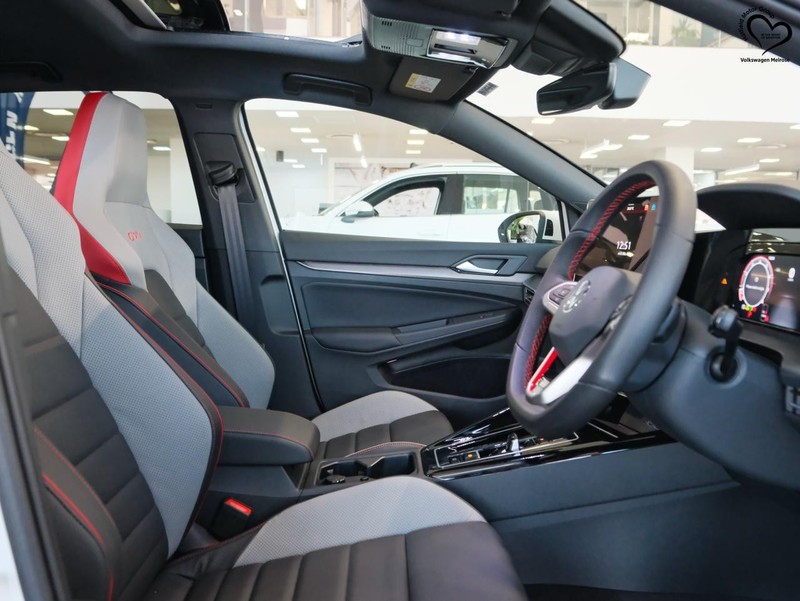 Volkswagen Golf - Hatfield VW Melrose Arch - Image 8