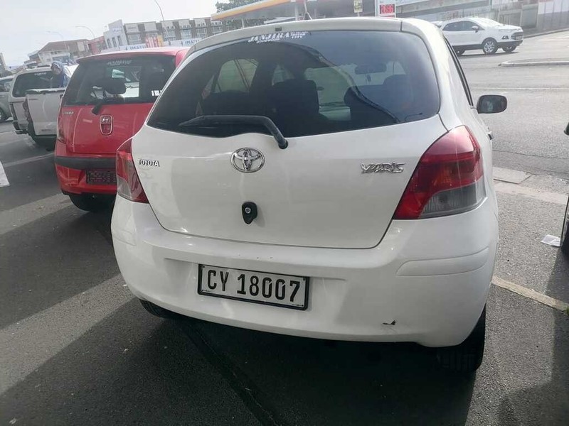 Toyota Yaris - Janjira Cars Sales - Image 4