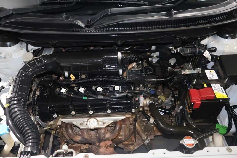 Toyota Starlet - Bluebird Motors - Image 13