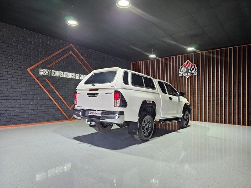 Toyota Hilux - Mit Mak Motors - Image 25