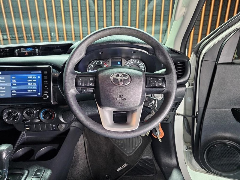 Toyota Hilux - Mit Mak Motors - Image 10