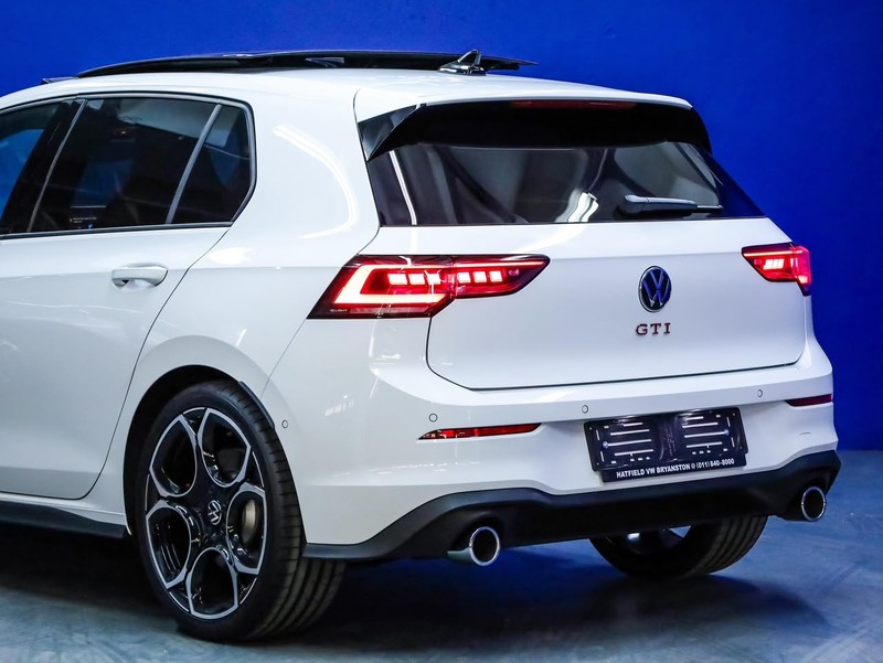 Volkswagen Golf - Hatfield VW Bryanston - Image 20