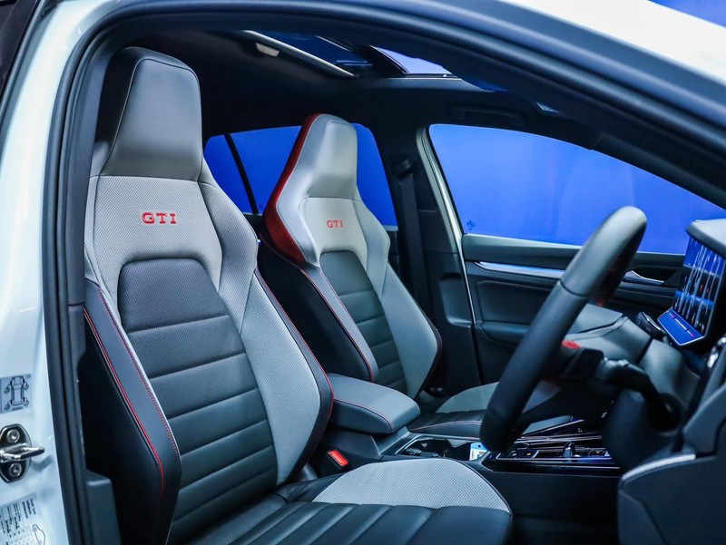 Volkswagen Golf - Hatfield VW Bryanston - Image 8