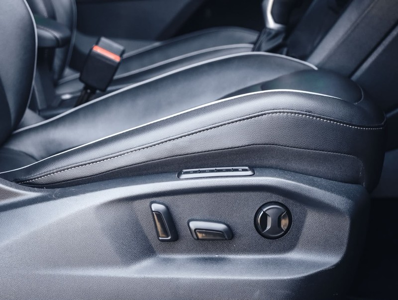Volkswagen Tiguan - Isuzu Richards Bay - Image 20