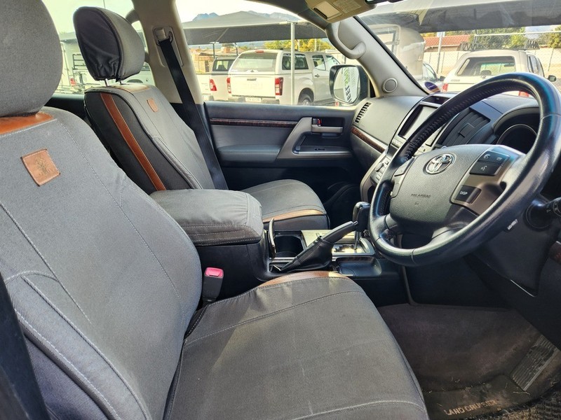 Toyota Land Cruiser - WHEELSPOT - Image 7
