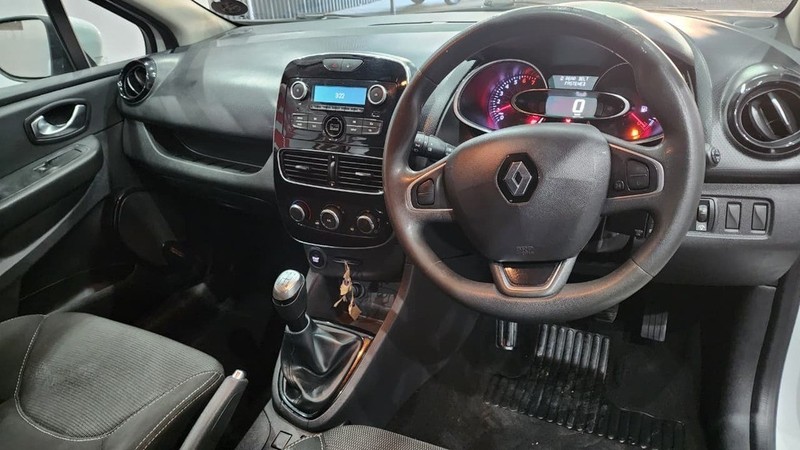 Renault Clio - FS Cars - Image 9