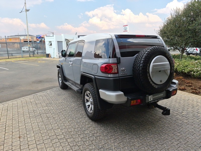 Toyota FJ Cruiser - Nic Bottari Toyota - Image 18
