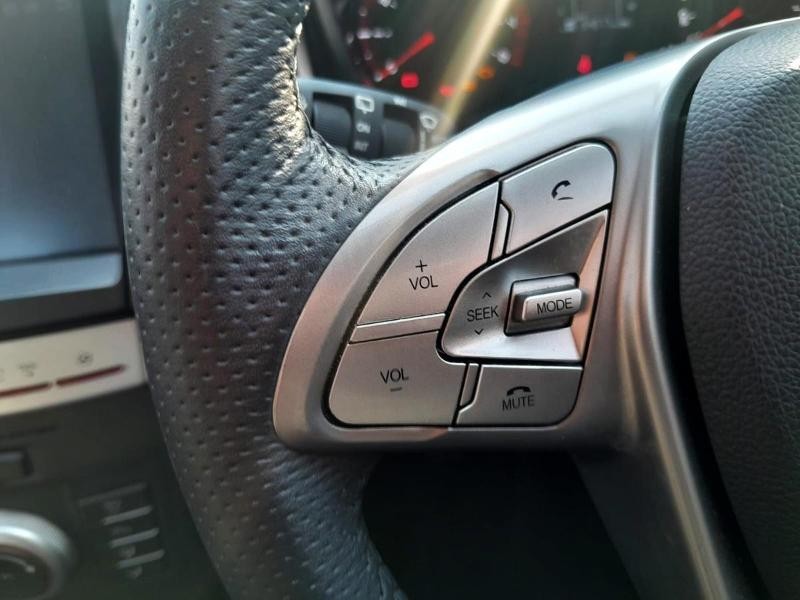 Mahindra XUV300 - Group1 Auto Midrand - Image 12