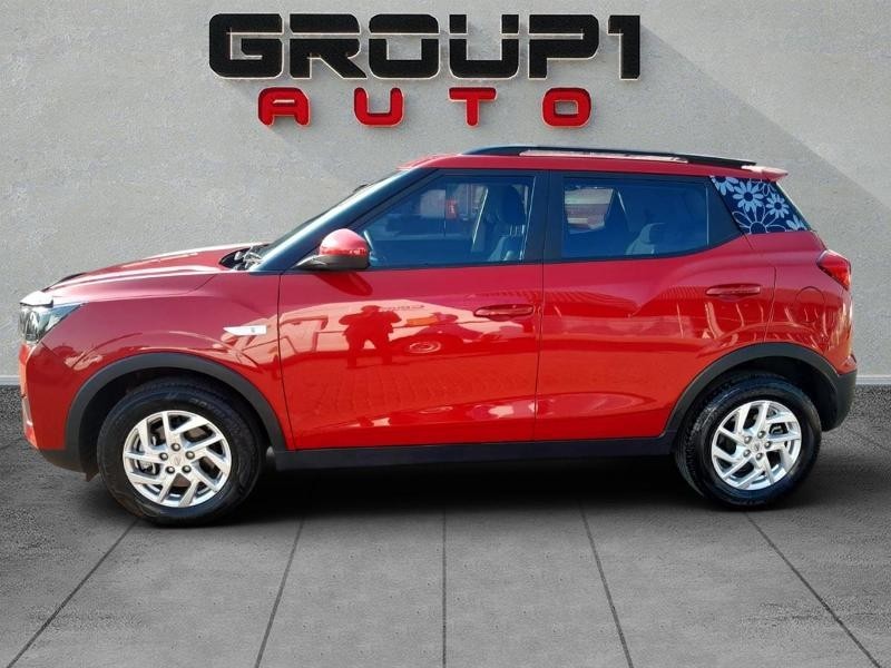 Mahindra XUV300 - Group1 Auto Midrand - Image 3