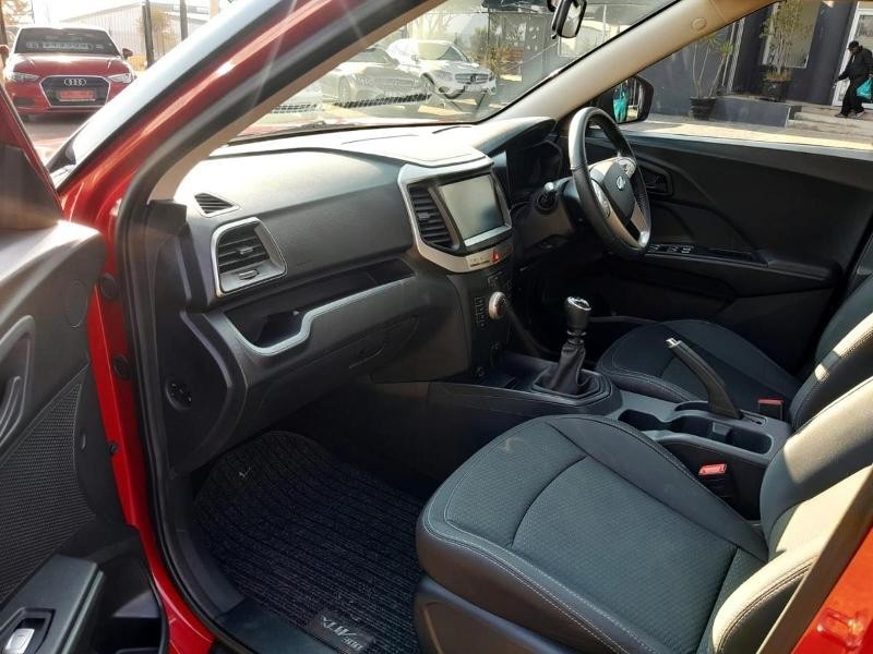 Mahindra XUV300 - Group1 Auto Midrand - Image 19