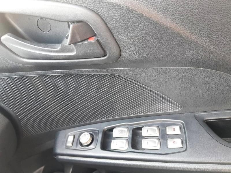 Mahindra XUV300 - Group1 Auto Midrand - Image 13