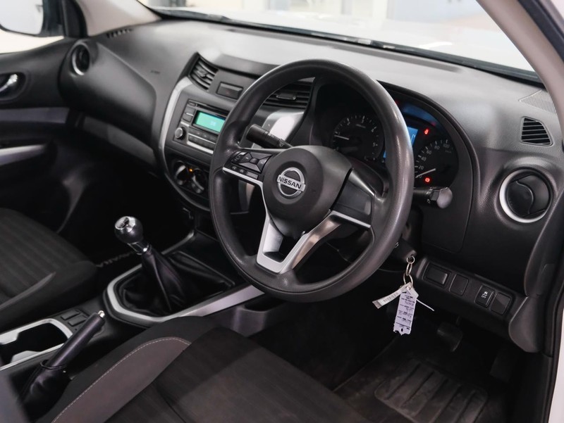 Nissan Navara - Chery Waterfall - Image 3